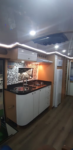 Montagem e Reforma de Motorhome e Trailers