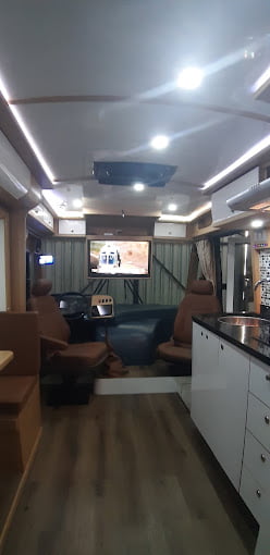Montagem e Reforma de Motorhome e Trailers