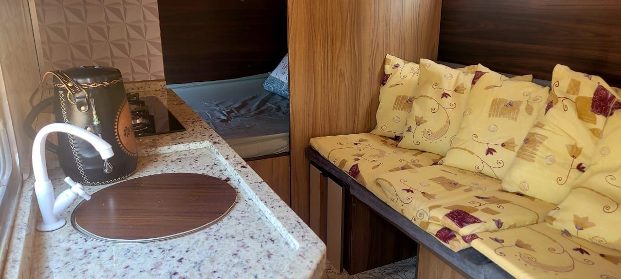 Lindo Trailer 4.5mt pode ser seu!