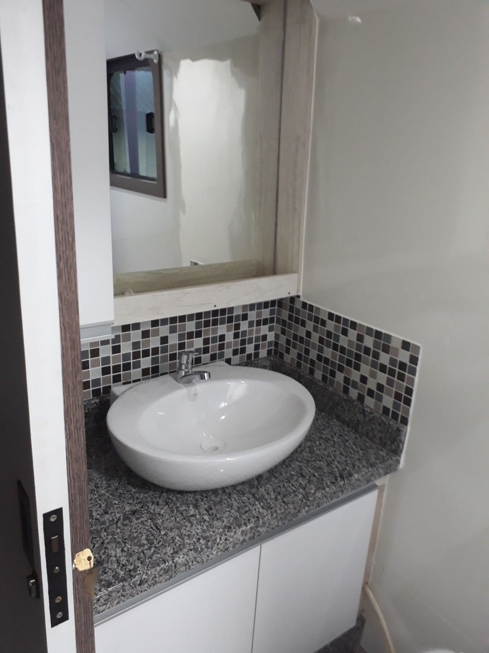 VENDO MOTORHOME ESPAÇOSO .