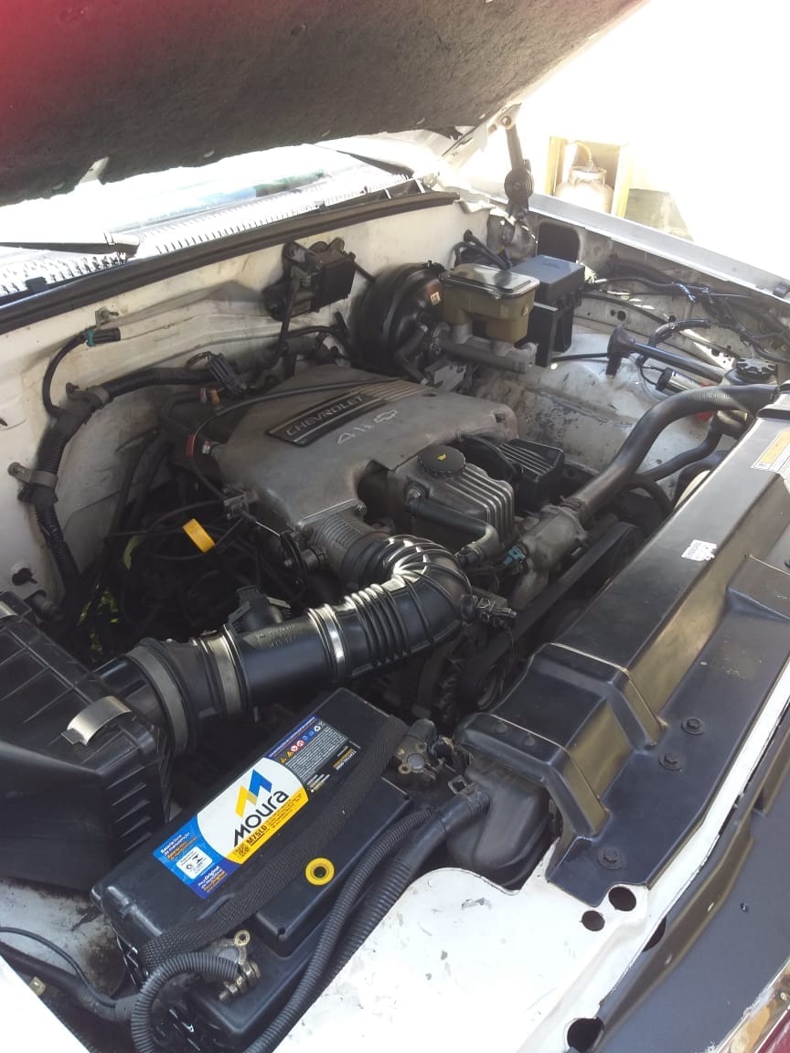 Vendo lindo conjunto Trailer e Silverado 4.1