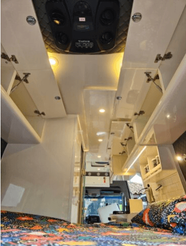 UMA MERCEDES PERFEITA PARA SUAS AVENTURAS!