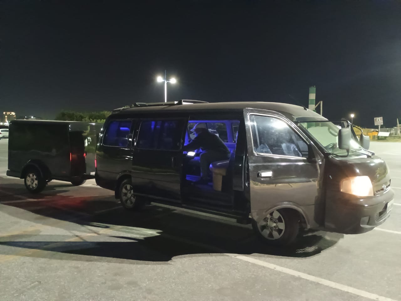 LINDA BESTA COM CARRETA PARA MONTAGEM DE MH